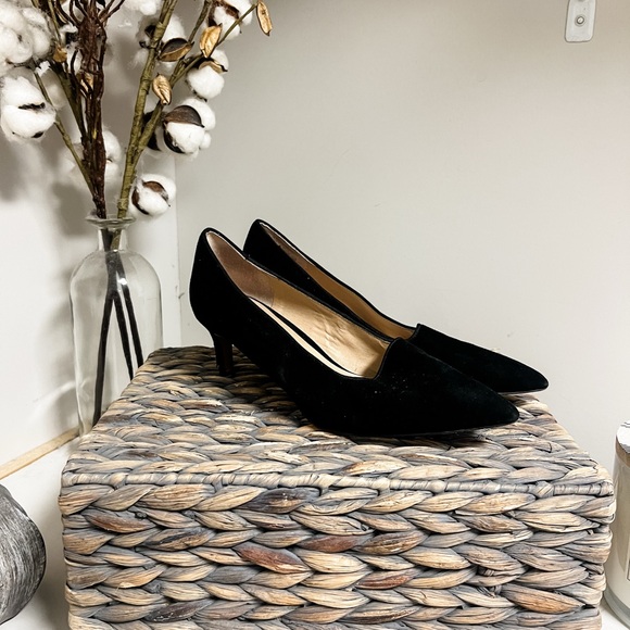 Franco Sarto Black Leather Pointed Toe Kitten Heels Size 8M - Picture 7 of 11